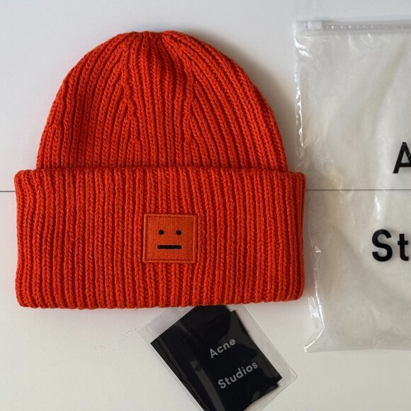 Acne Studios Large face logo beanie - Picture 2 of 5